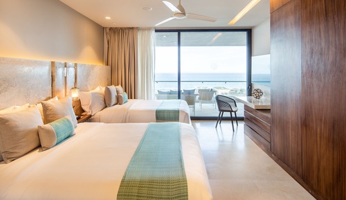 One Bedroom Villa Ocean View with Two Queen Beds