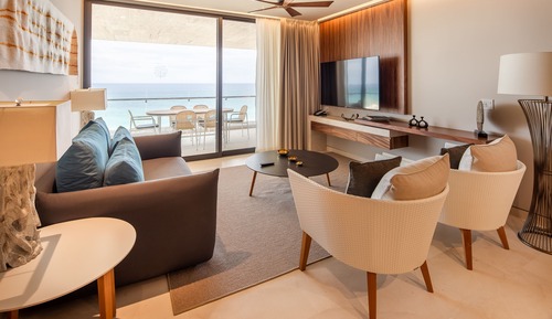 Three Bedroom Villa Ocean View with 4 Beds