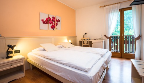 Habitación estándar con 1 cama doble o 2 individuales