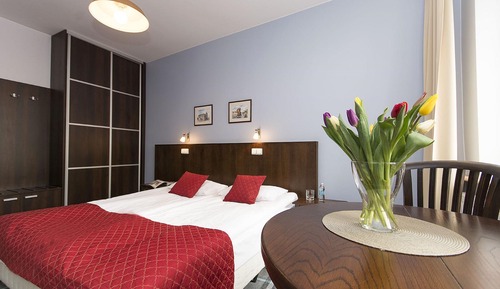 Suite Confort, 1 habitación, cocina básica, vistas a la ciudad (Dluga)