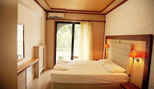 Habitación con 1 cama doble o 2 individuales