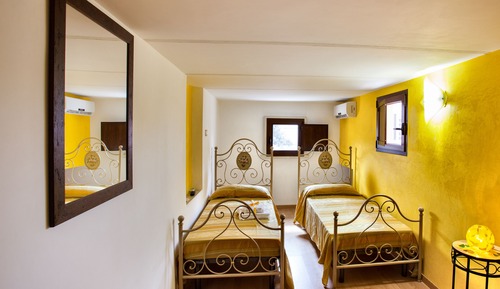 Habitación estándar con 1 cama doble o 2 individuales
