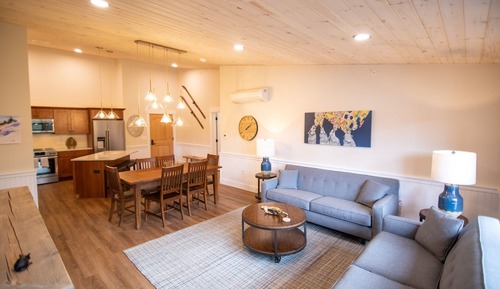 Apartamento, 2 habitaciones, junto a la montaña (2202)