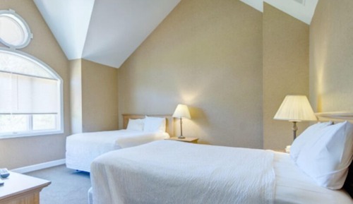 3 Bedroom Deluxe Fairway