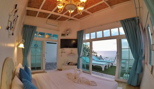 Honeymoon Suite with Sea View