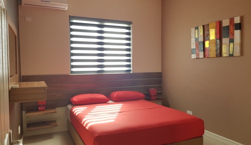 Ático de lujo, 3 habitaciones, 2 baños, vistas al mar