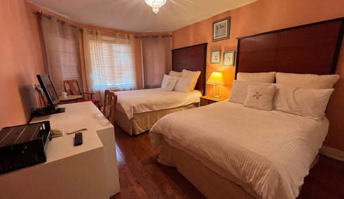 Habitación familiar, 2 camas de matrimonio, baño privado