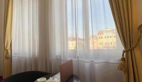 Habitación clásica doble, 1 cama de matrimonio grande, vistas a la ciudad