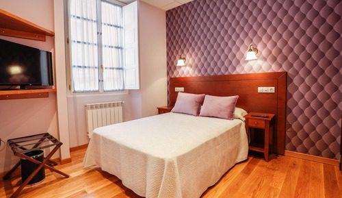 Habitación estándar con 1 cama doble o 2 individuales