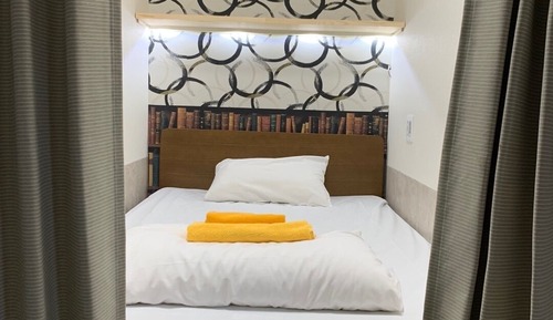 Dormitorio compartido básico, solo para hombres, baño compartido