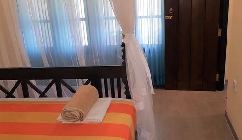 Habitación cuádruple Premium, 2 camas dobles, acceso a la piscina, vistas a la piscina