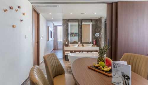 Suite with Panoramic View
