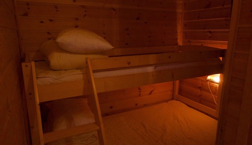 Cabaña (11 - 12 shared shower)