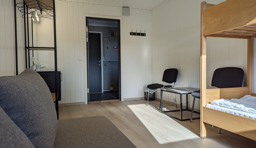 Habitación cuádruple económica, baño compartido