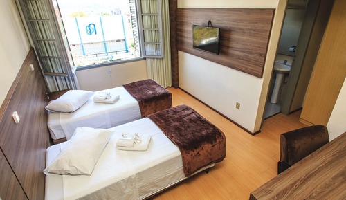 Habitación Confort, Servicio de limpieza, vistas al patio
