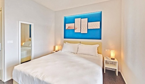 Habitación con 1 cama doble o 2 individuales, balcón, vistas al mar