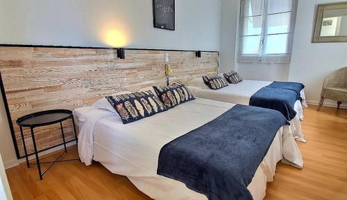 Habitación cuádruple estándar