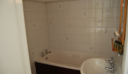Habitación triple, baño privado