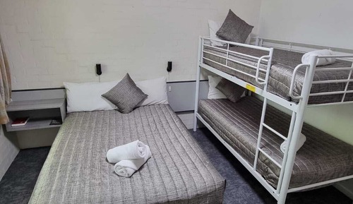 Habitación cuádruple estándar
