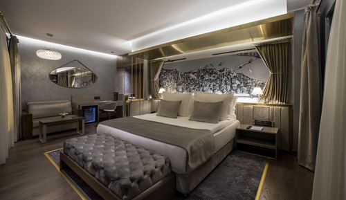 Corner Suite Room with Sea View