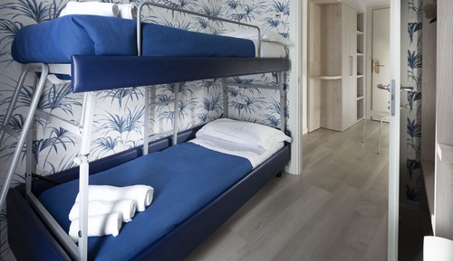 Apartamento, 2 habitaciones, balcón