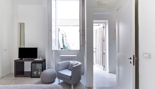 Suite familiar, 1 cama de matrimonio con sofá cama, no fumadores, baño privado