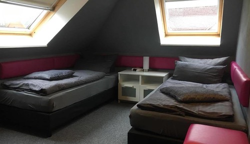 Habitación con 2 camas individuales