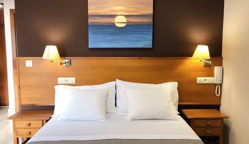 Habitación triple superior, vistas al mar