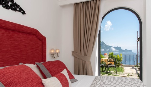 Suite junior, terraza, vistas al mar