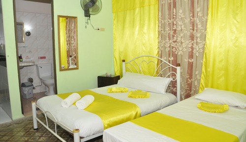 Habitación estándar con 1 cama doble o 2 individuales