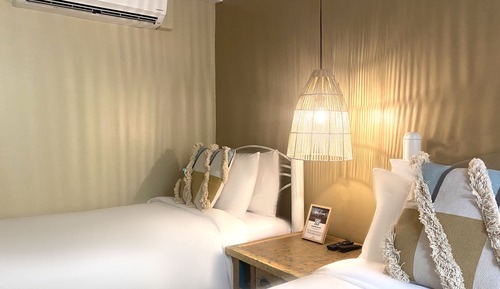 Habitación triple estándar, varias camas, no fumadores, planta baja
