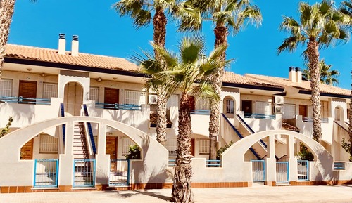 Apartamento, 2 habitaciones, terraza, planta baja (FVB)