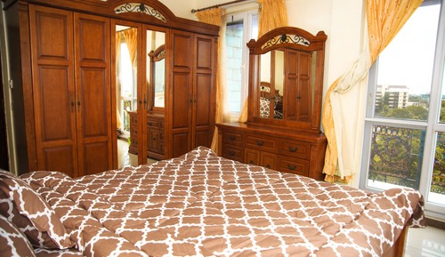 Apartamento de lujo, 2 habitaciones, balcón, vistas al mar