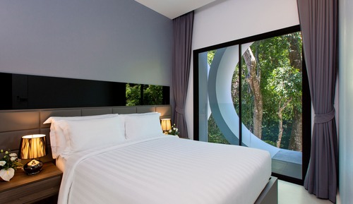 Tropical Suite