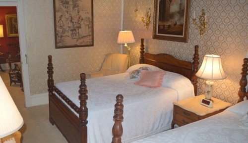 Habitación cuádruple estándar, baño privado (Coral)