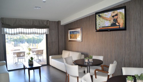 Habitación Confort con 1 cama doble o 2 individuales