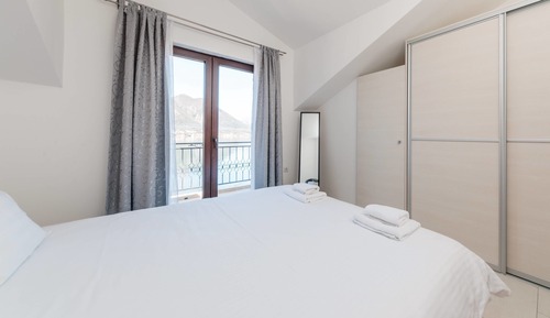 Apartamento Confort, 2 habitaciones, balcón, vistas al mar
