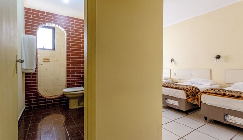 Habitación cuádruple superior, varias camas