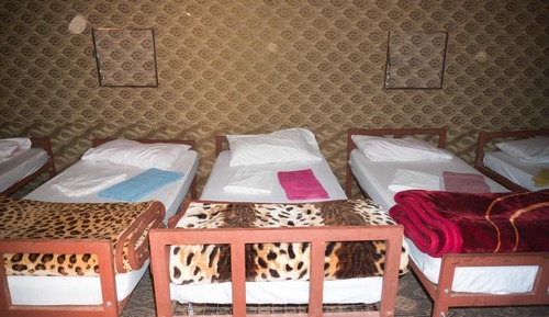 Tienda, varias camas (7 Twin Beds)