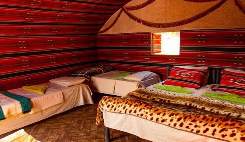 Tienda, varias camas (12 Twin Beds)