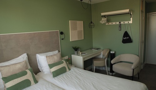 Double Room, Balcony