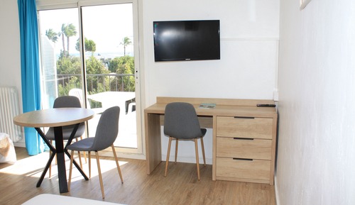 Apartamento familiar, 1 habitación, balcón, vistas al mar