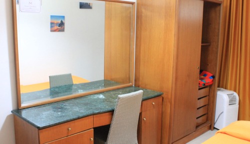 Habitación triple Deluxe, baño privado, mirando al mar