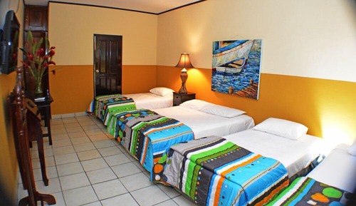 Habitación cuádruple Confort, varias camas, no fumadores