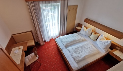 Habitación doble superior, 1 cama de matrimonio, balcón, vistas al valle