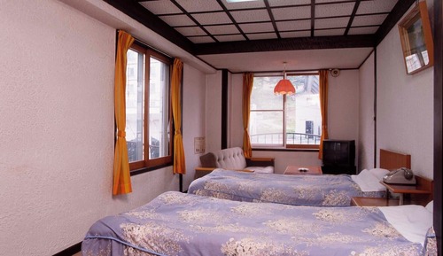 Habitación estándar con 2 camas individuales, no fumadores