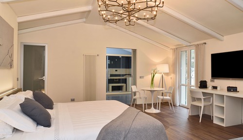 Suite de lujo, 1 cama de matrimonio grande, bañera de hidromasaje