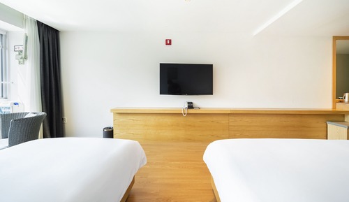 Standard Twin Mountain (Free infinity pool, Cruise Special Discount)