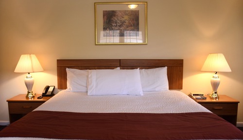 Habitación estándar, 1 cama de matrimonio grande, no fumadores (Poolside)