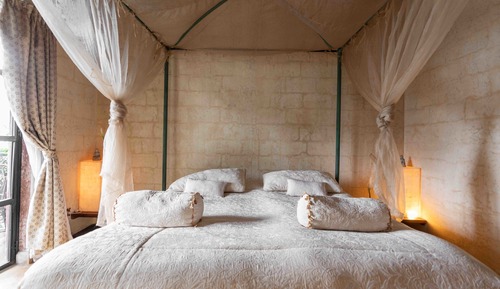 Suite ejecutiva, 1 cama de matrimonio grande, vistas al lago